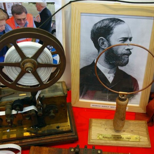 mostralhascrittolaradio20