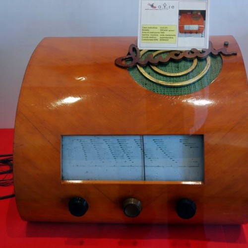 mostralhascrittolaradio69