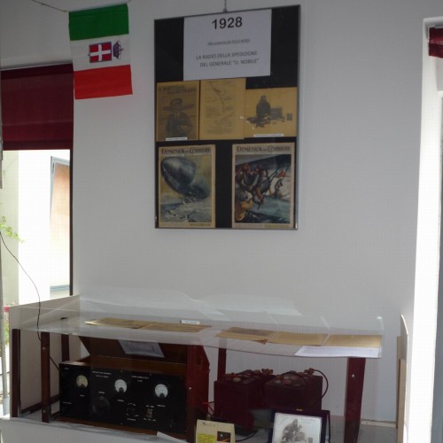 mostralhascrittolaradioP1050847